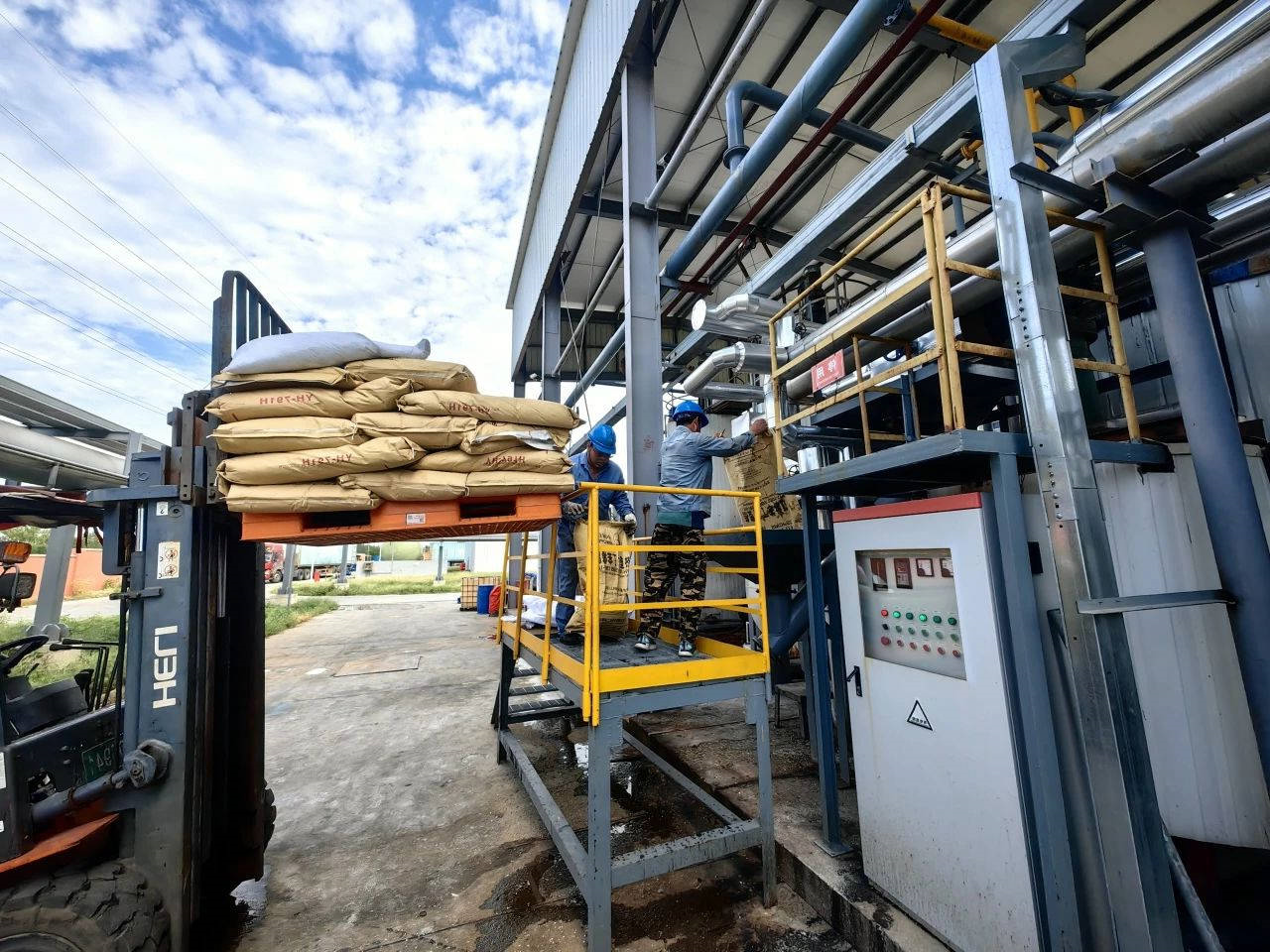 70c768e5-6eb3-4a7c-9a38-f0a99f6255d5 70c768e5-6eb3-4a7c-9a38-f0a99f6255d5